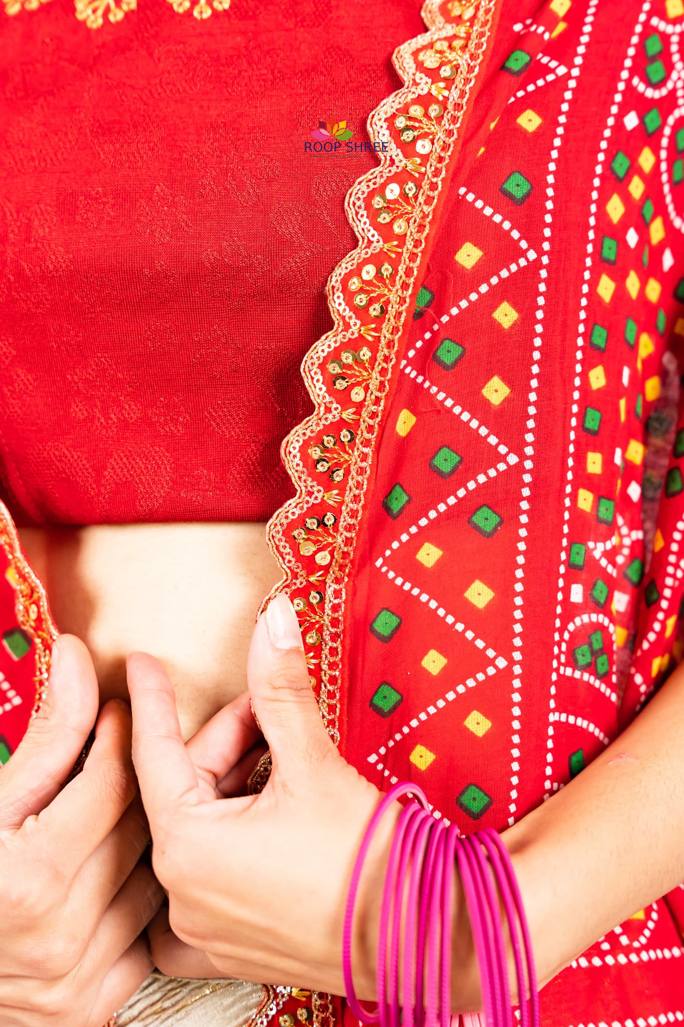 Cotton Chunri Shrug with red Border