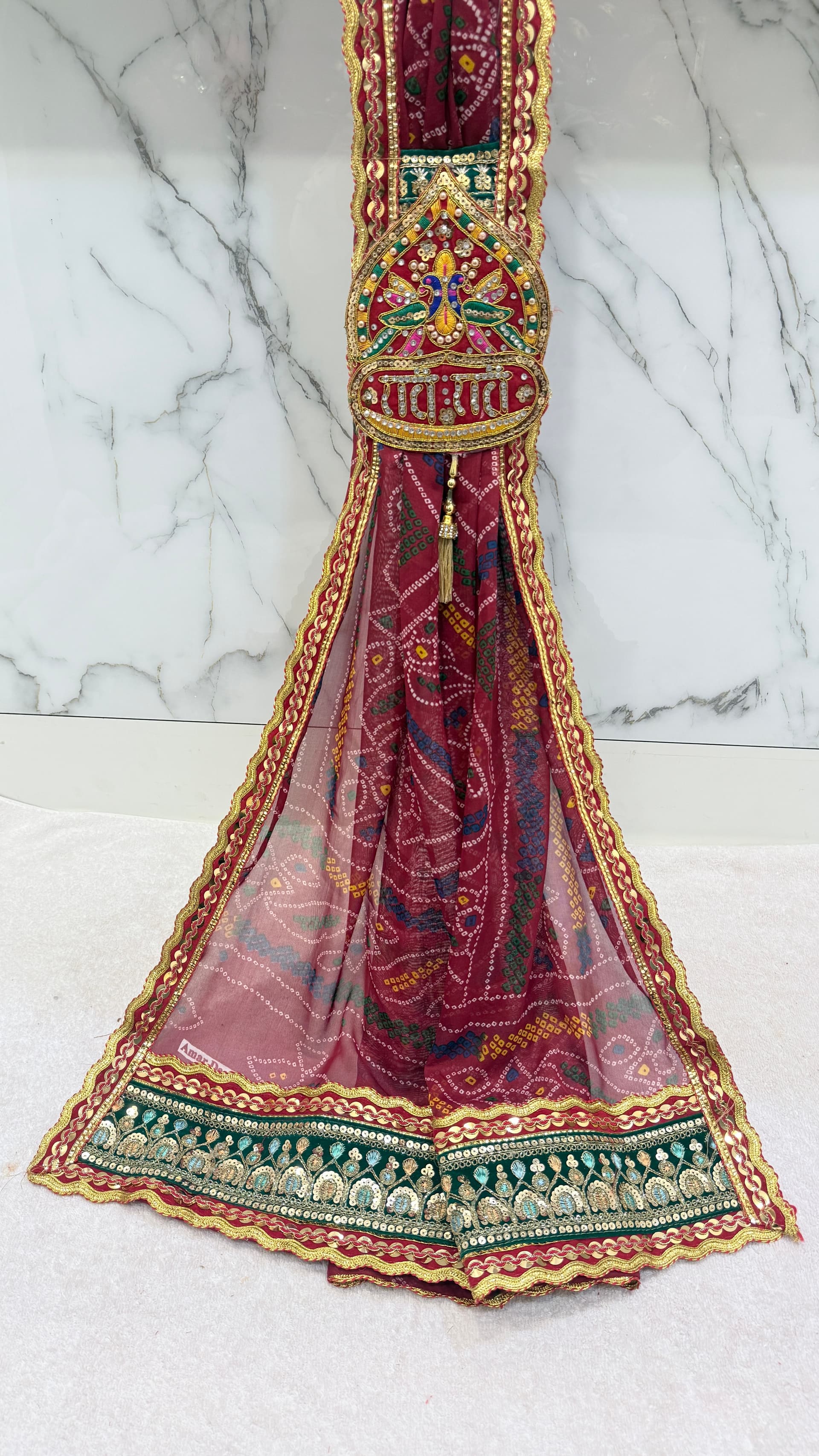 Renial  Brouch Odana with Radhe Radhe Buta