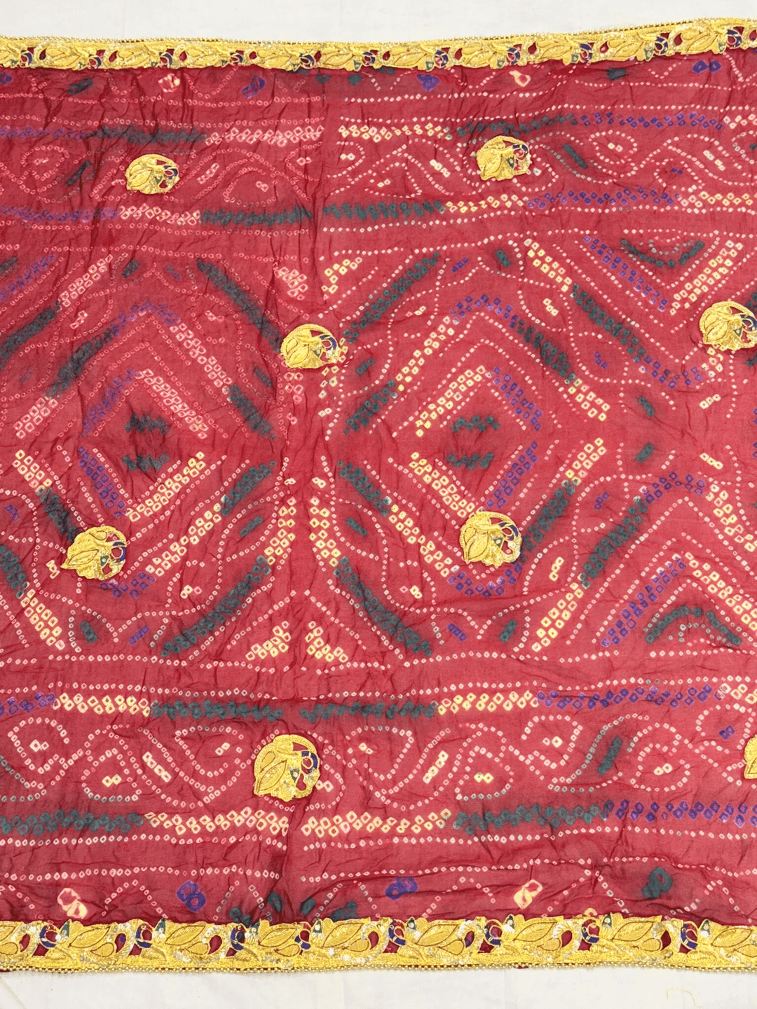 Ek Paat Sikar Bandhej Chunri Peacock Design
