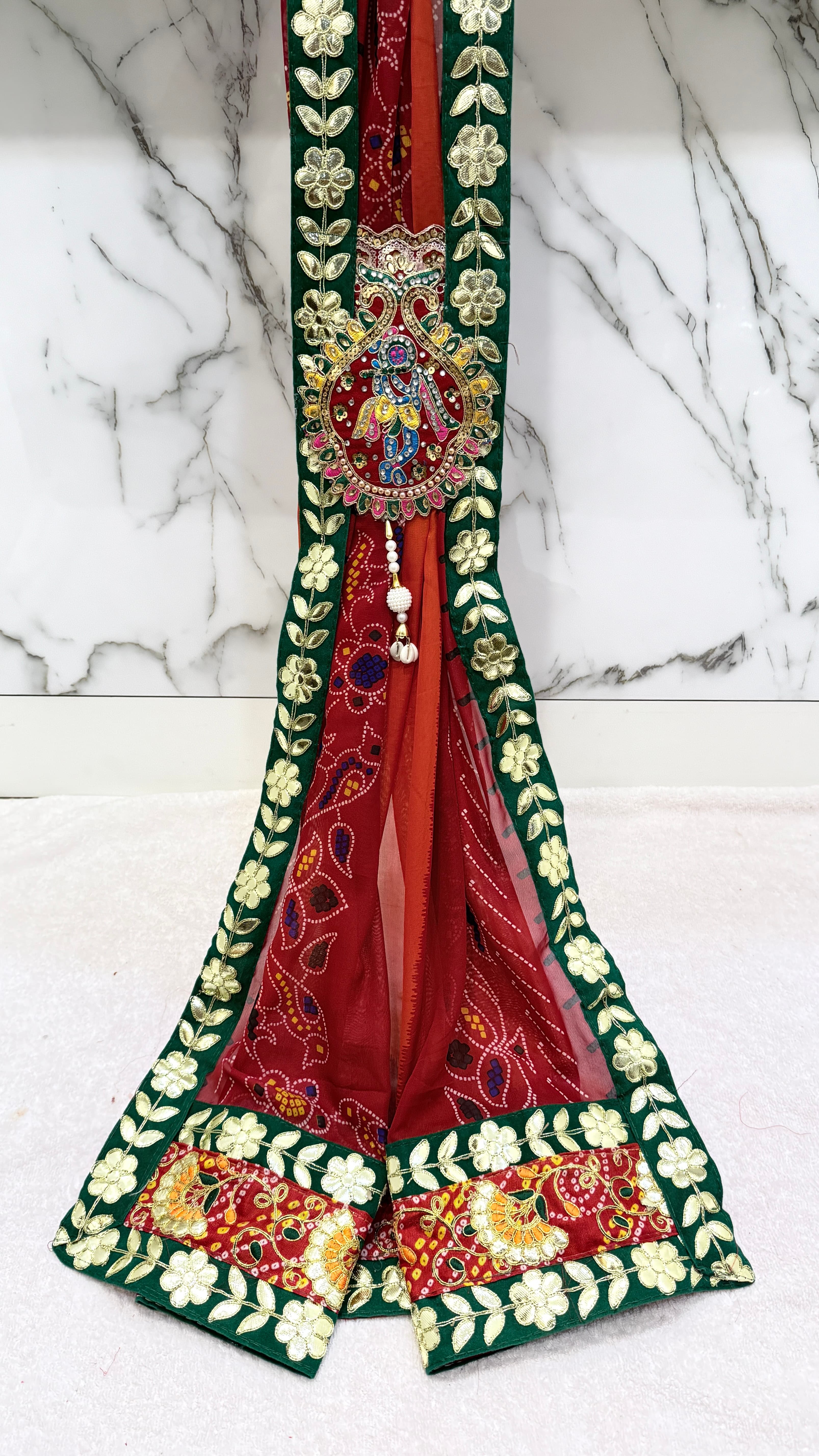 Renial brooch Dupata With Krishna Buta