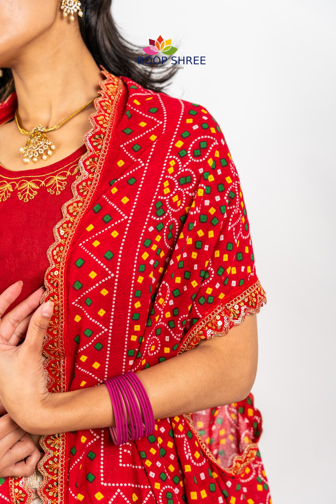 Cotton Chunri Shrug with red Border