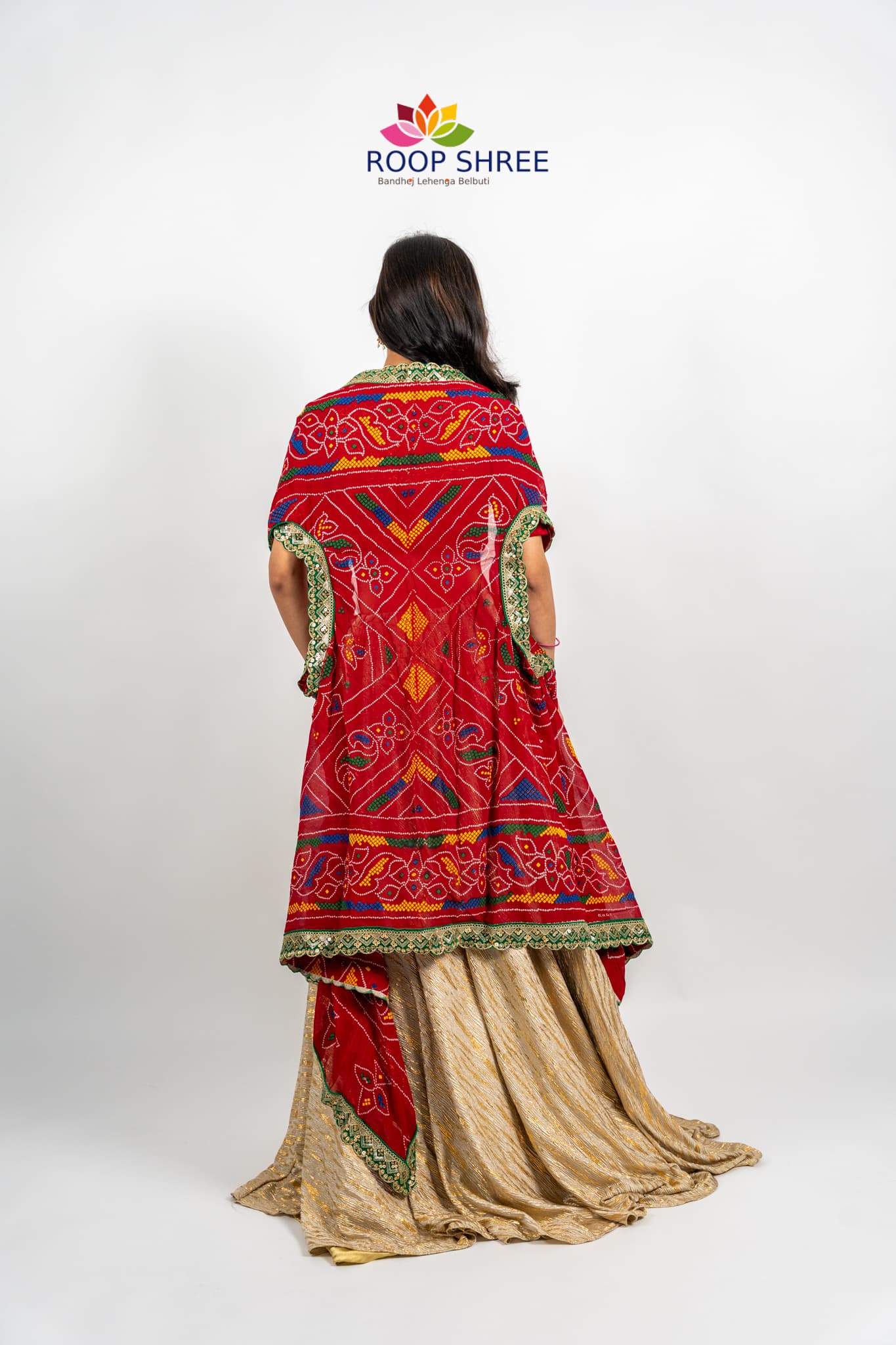 Georgette chunri Shrug With Green Border