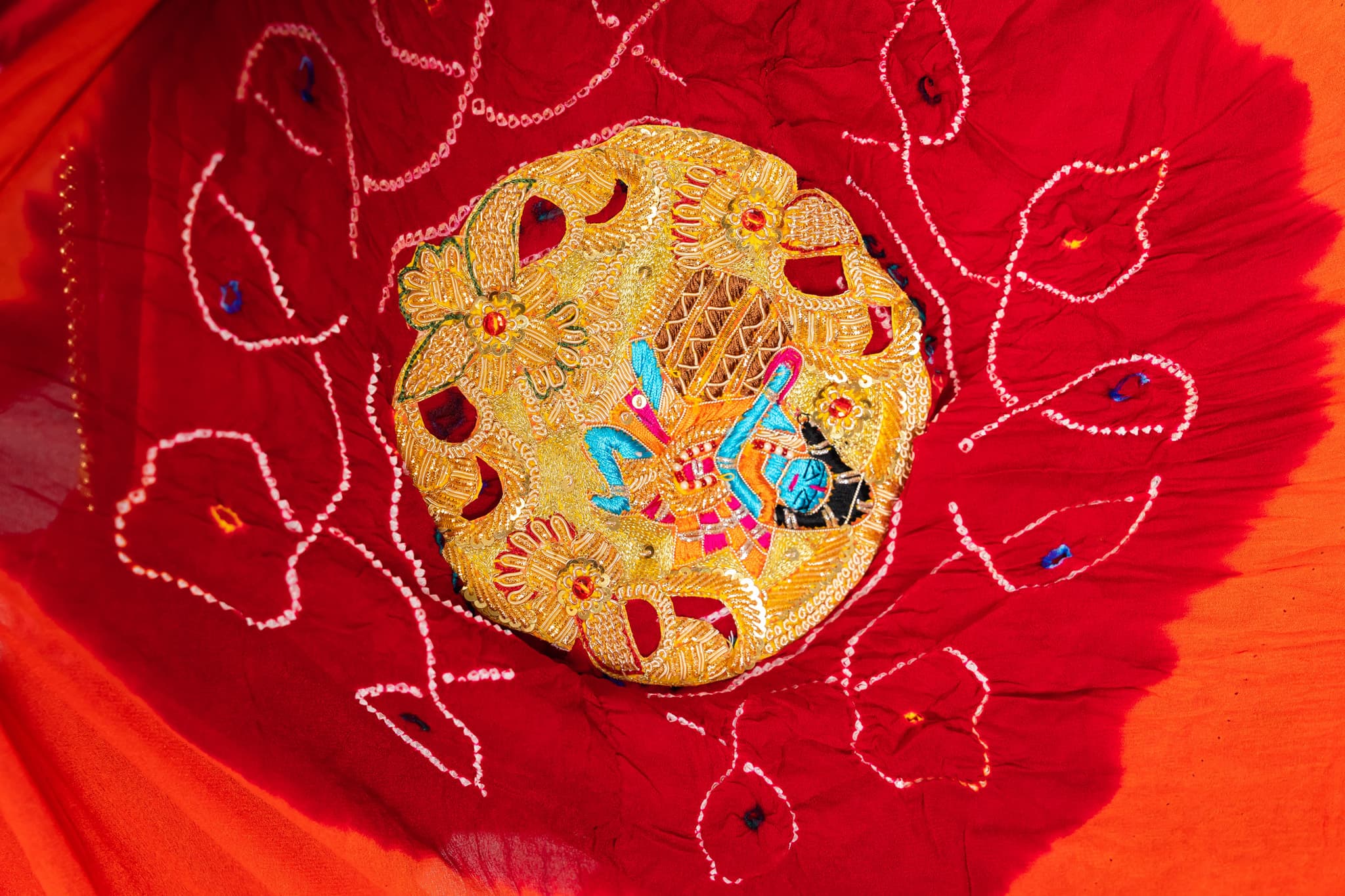 Mandawa Bandhej Do Paat Peela Laddugopal