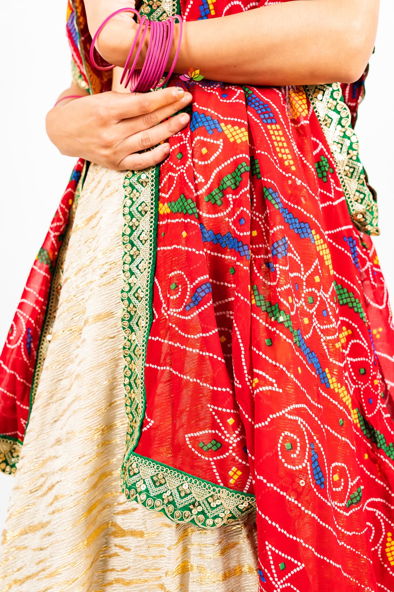 Georgette chunri Shrug With Green Border